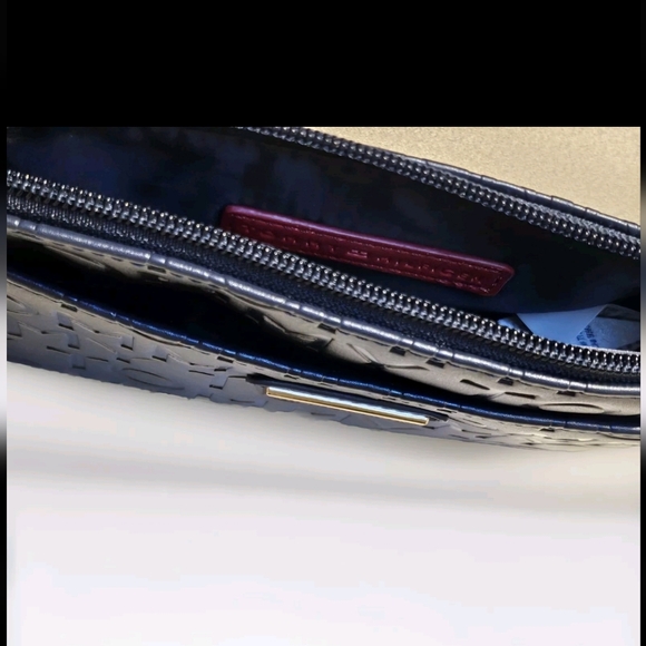 Tommy Hilfiger Navy Blue 8X5 Wristlet Wallet Purse NWT - Picture 6 of 6